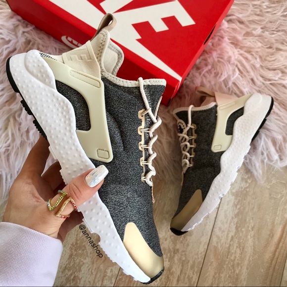 NWT Nike Air Huarache Ultra special edition! - Picture 2 of 8